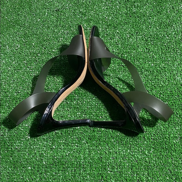 👠 Deltan Black Strappy Sandal Heels Size 7M Open Toe Slip On Dress Shoes X-1 - Picture 4 of 6